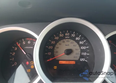 2011 Toyota Tacoma Access Cab z USA, uszkodzony, nr VIN 5TFTX4CN8BX001608